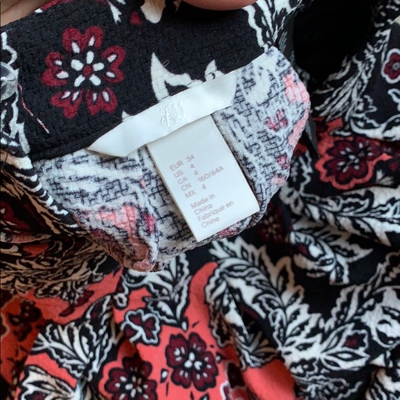 Midi Skirt with pockets! - Picture 3 of 3